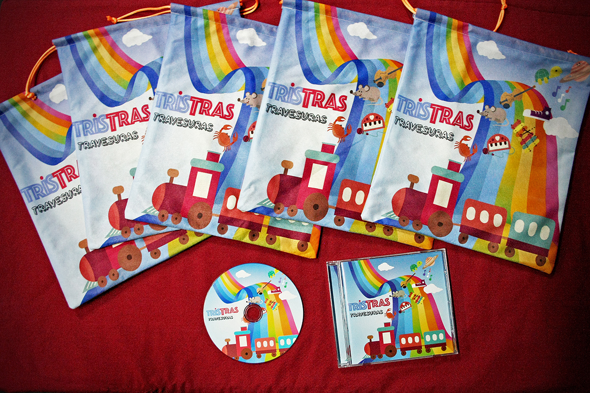 Merchan bolsas y CDs TrisTras